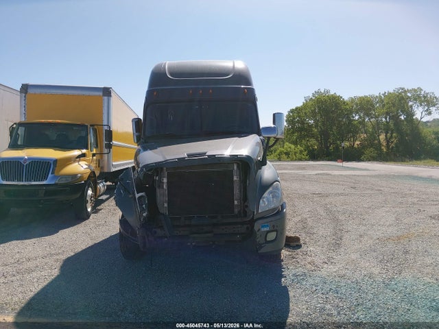 Freightliner Cascadia 125