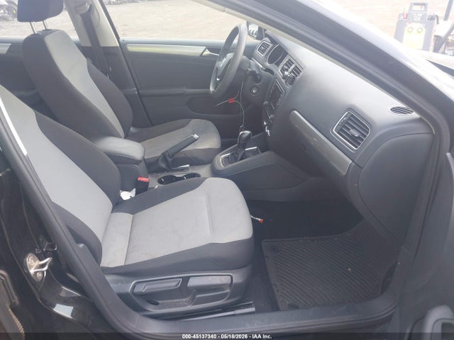 Volkswagen Jetta 1.4t S