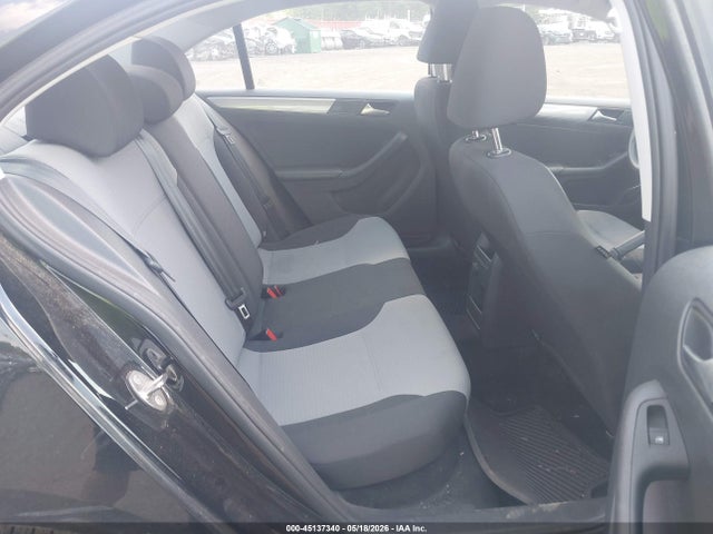 Volkswagen Jetta 1.4t S