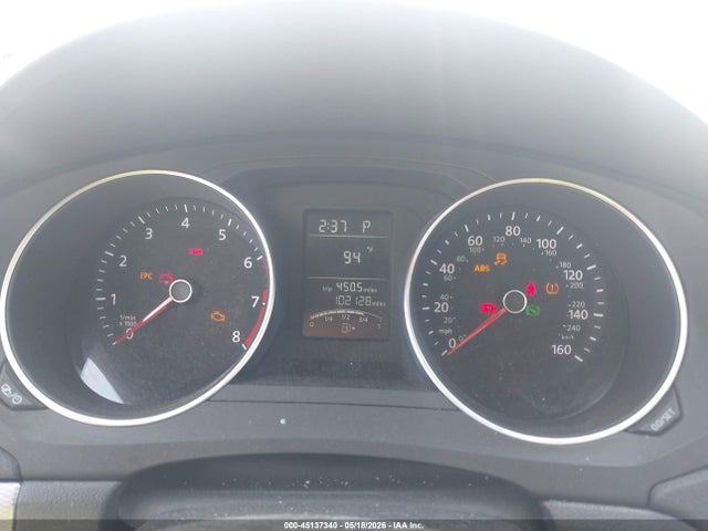 Volkswagen Jetta 1.4t S