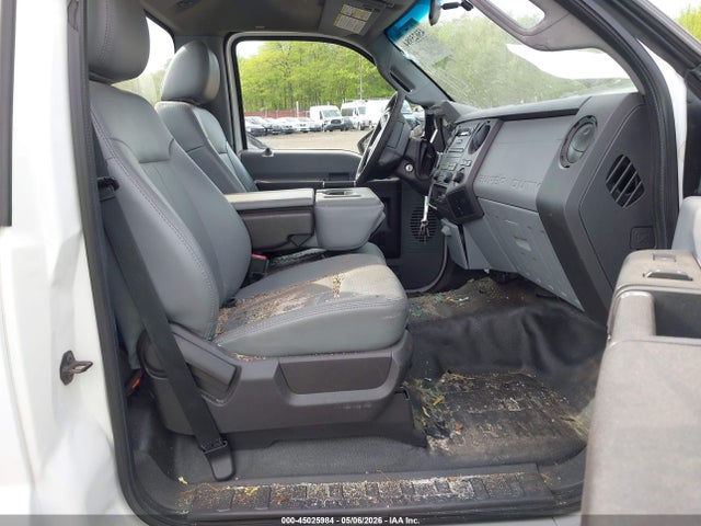 Ford F-250 Xl