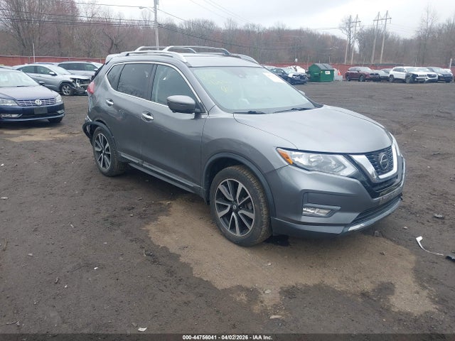 Salvage Nissan Rogue Image