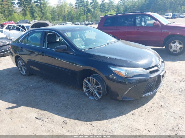 Salvage Toyota Camry Image
