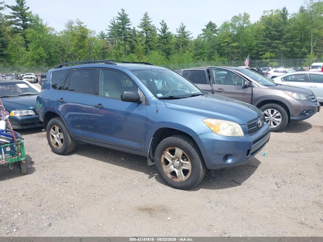 Salvage Toyota RAV4 Image