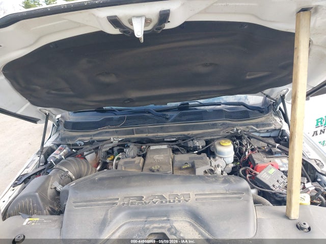 Ram 2500 Tradesman  4x4 8' Box