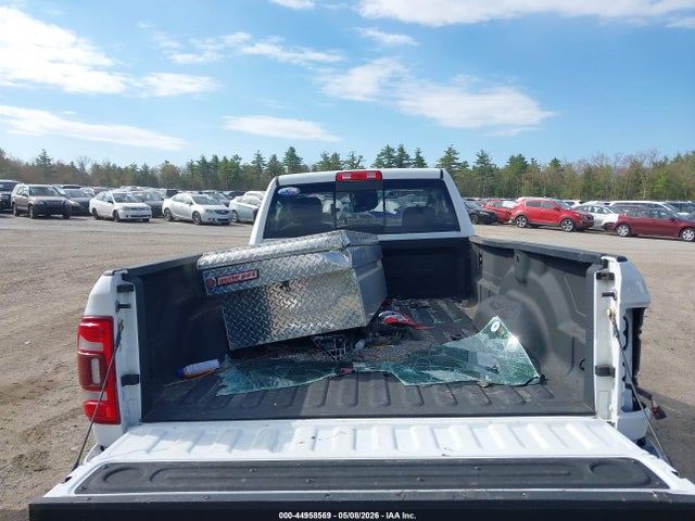 Ram 2500 Tradesman  4x4 8' Box