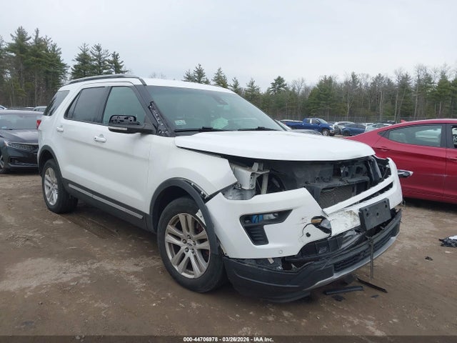 Salvage Ford Explorer Image