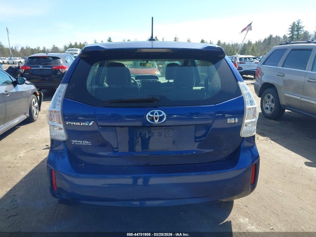 Toyota Prius v Three