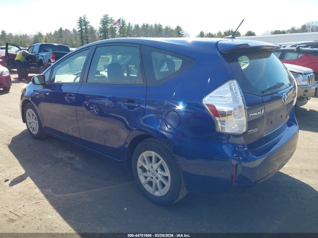 Toyota Prius v Three