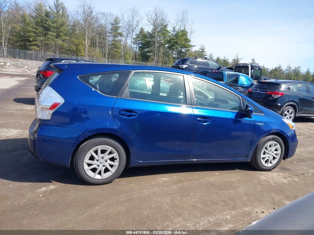 Toyota Prius v Three