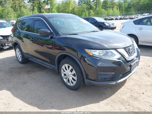 Salvage Nissan Rogue Image