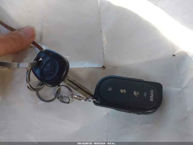 Toyota Sienna Le