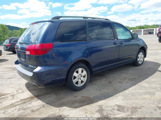 Toyota Sienna Le