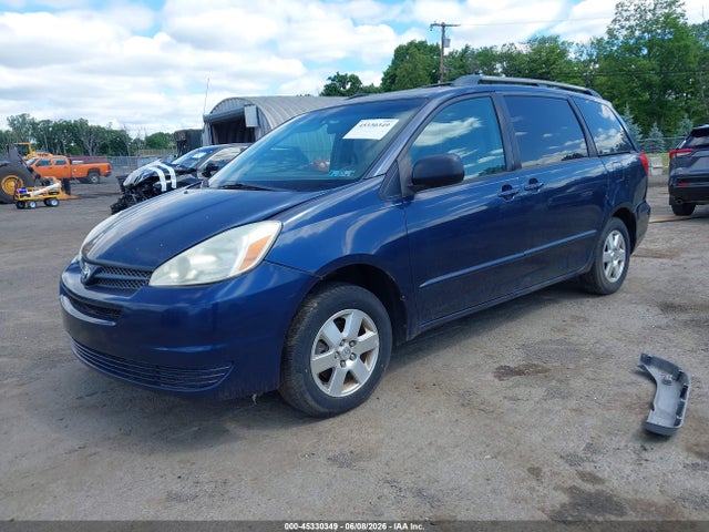 Toyota Sienna Le