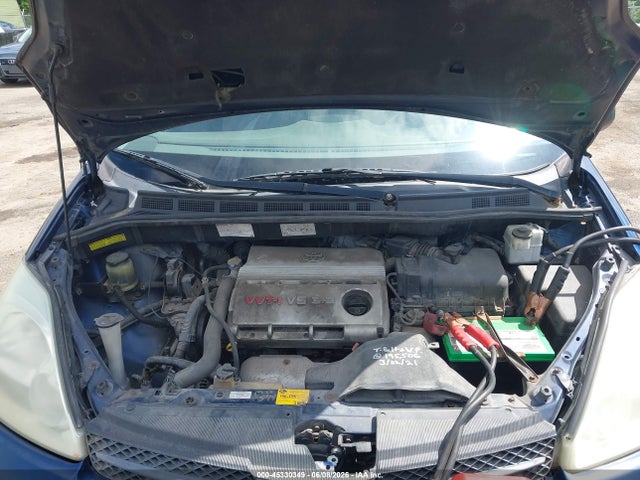 Toyota Sienna Le