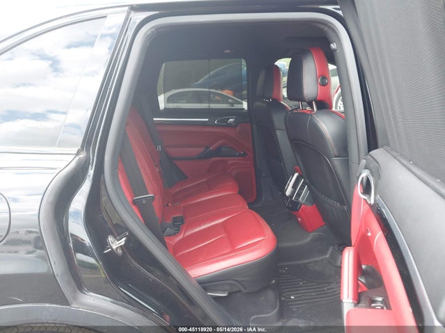 Porsche Cayenne Platinum Edition