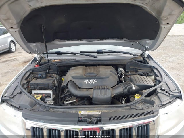 Jeep Grand Cherokee Laredo
