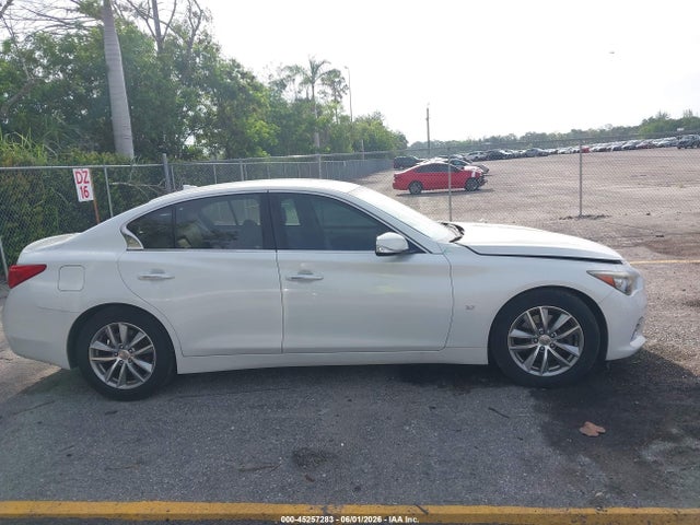 INFINITI Q50