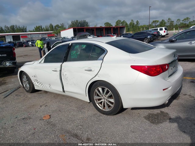 INFINITI Q50