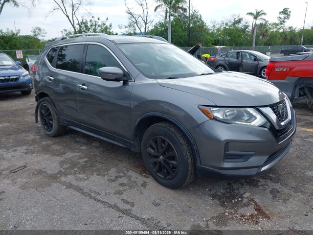 Salvage Nissan Rogue Image