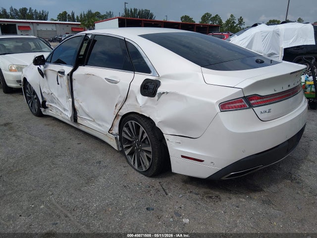 Lincoln MKZ Reserve