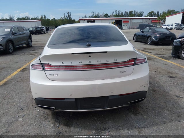 Lincoln MKZ Reserve
