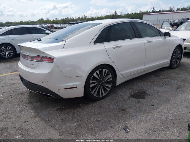 Lincoln MKZ Reserve