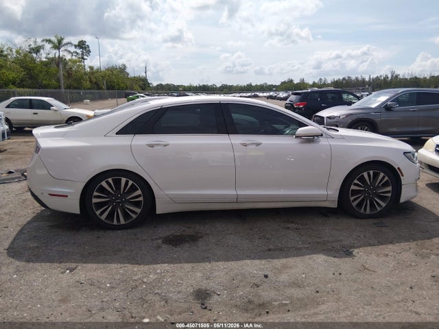 Lincoln MKZ Reserve