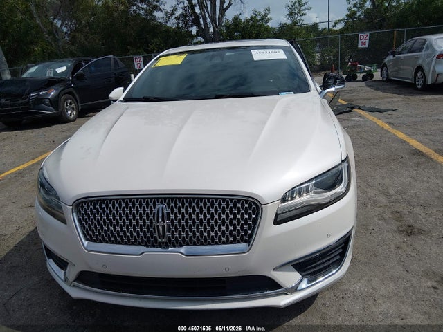 Lincoln MKZ Reserve