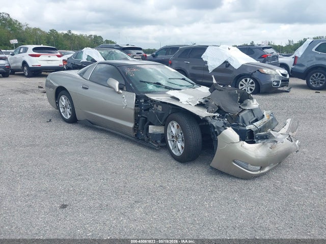 Salvage Chevrolet Corvette Image