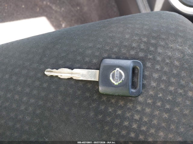Nissan Versa 1.8s