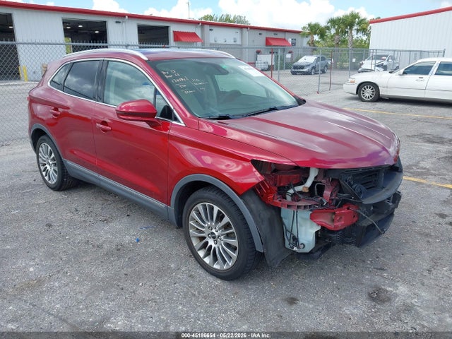 Salvage Lincoln MKC Image