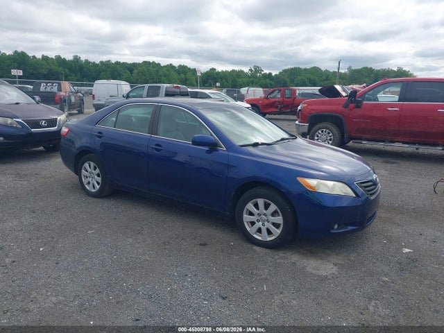 Salvage Toyota Camry Image