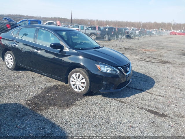 Salvage Nissan Sentra Image