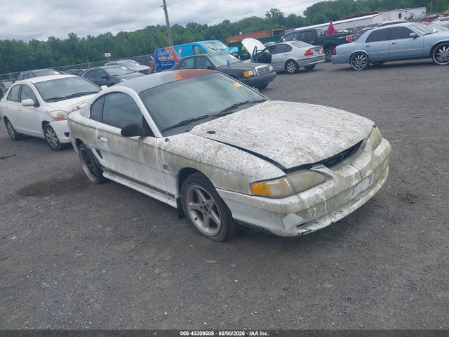 Salvage Ford Mustang Image