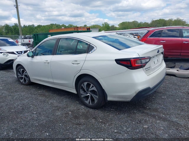 Subaru Legacy Premium