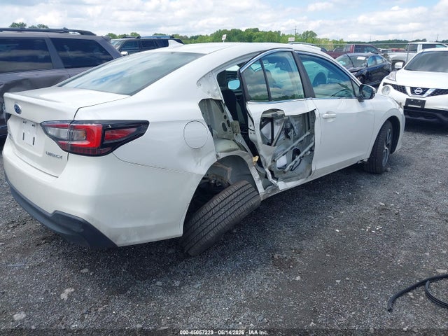 Subaru Legacy Premium