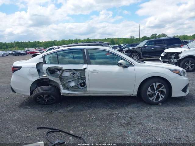 Subaru Legacy Premium