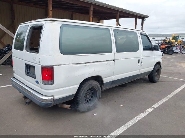 Ford Club Wagon