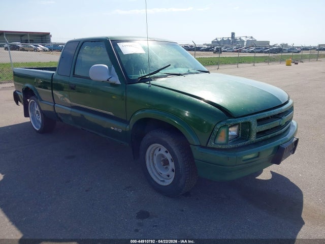 Salvage Chevrolet S-10 Image