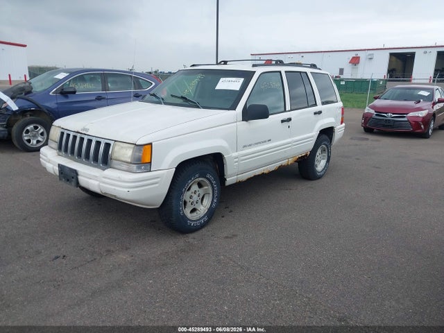 Jeep Grand Cherokee Laredo
