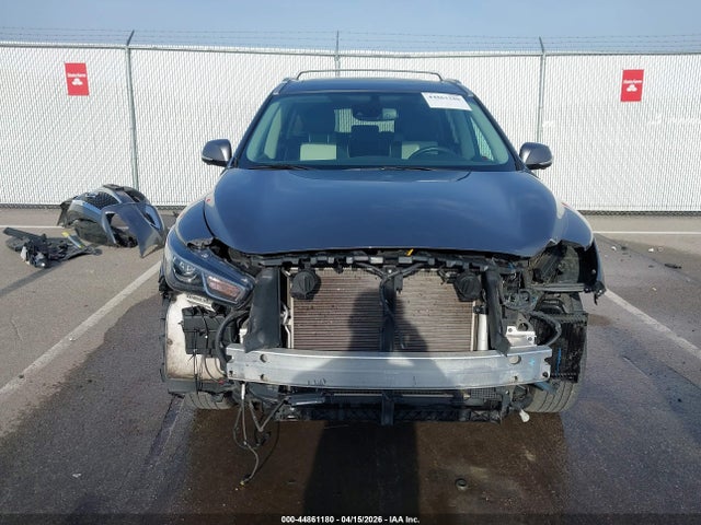 INFINITI Qx Signature Edition Awd