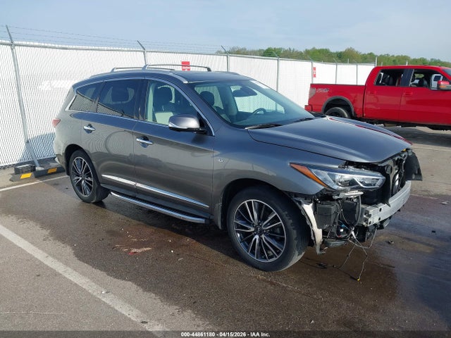 Salvage INFINITI Qx Image
