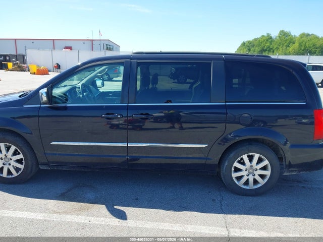 Chrysler Town & Country Touring-l