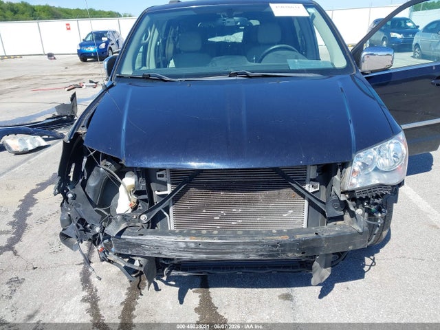 Chrysler Town & Country Touring-l