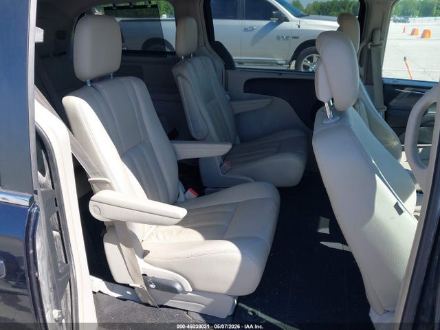 Chrysler Town & Country Touring-l