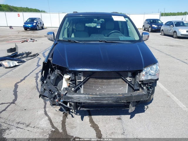 Chrysler Town & Country Touring-l
