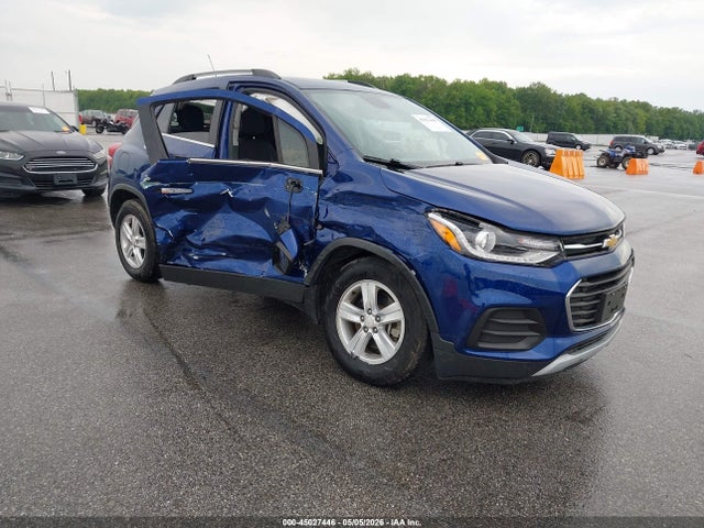 Salvage Chevrolet Trax Image