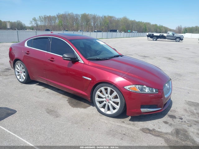 Salvage Jaguar XF Image