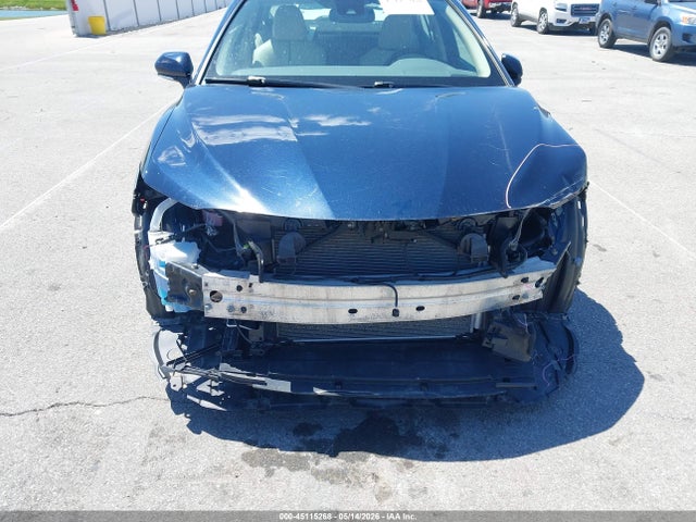Toyota Camry Xle